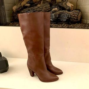 NWT Zodiac brown boots